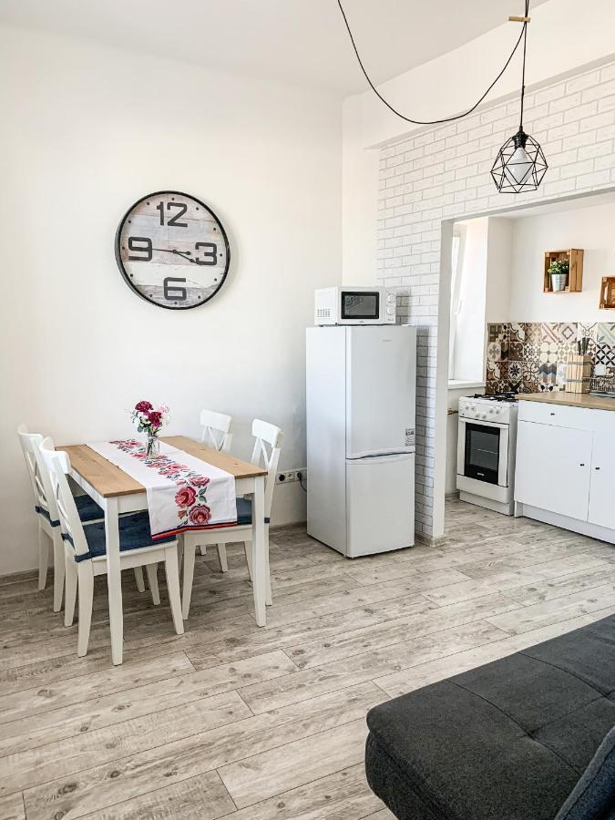 Charming Apartment In Paradise Called Bratislava Eksteriør billede