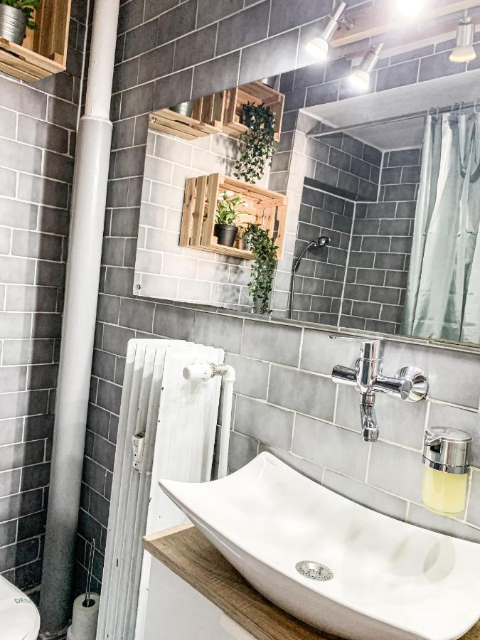 Charming Apartment In Paradise Called Bratislava Eksteriør billede